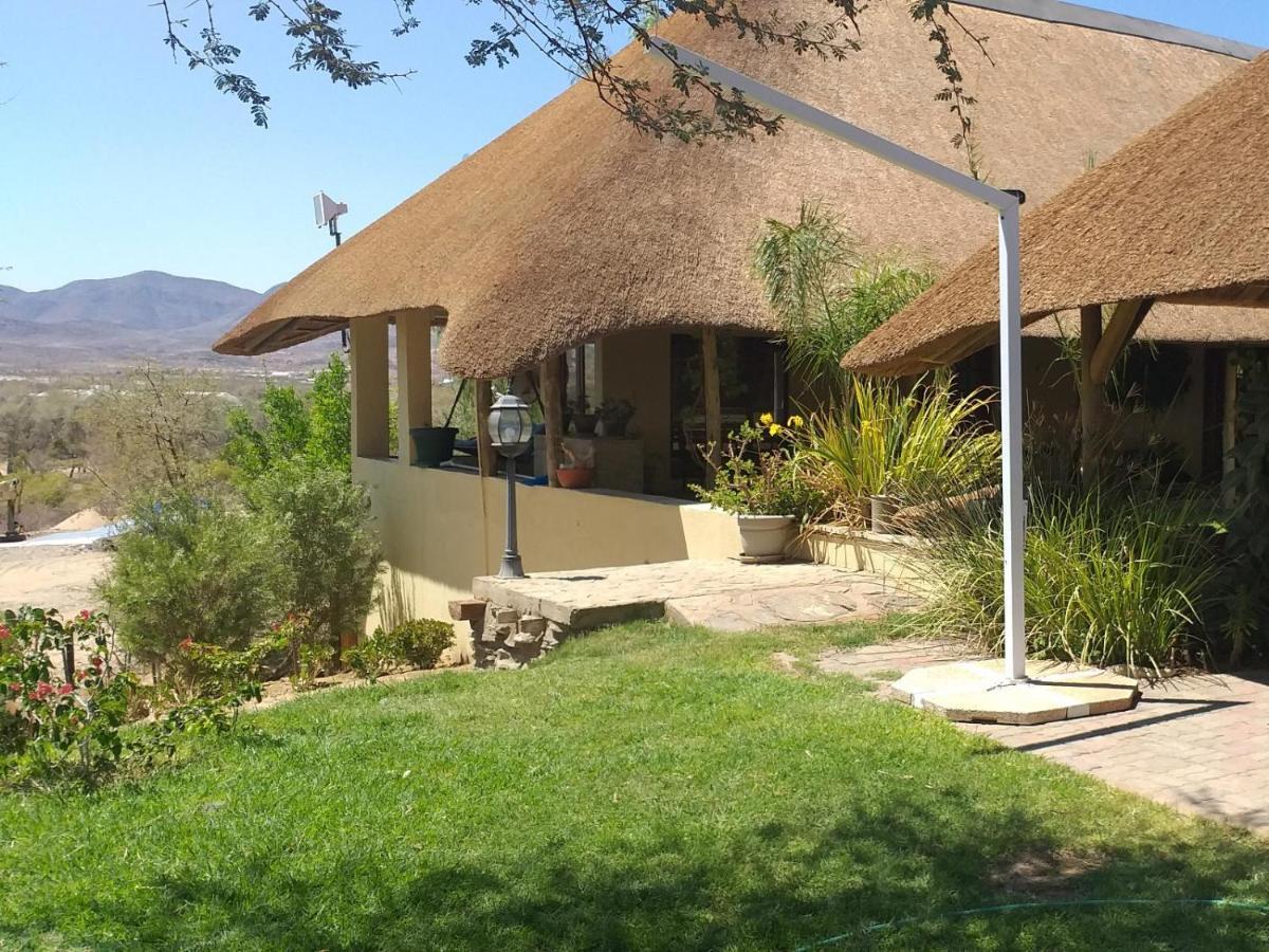 Uitkyk Guest Farm Hotel Usakos Exterior photo